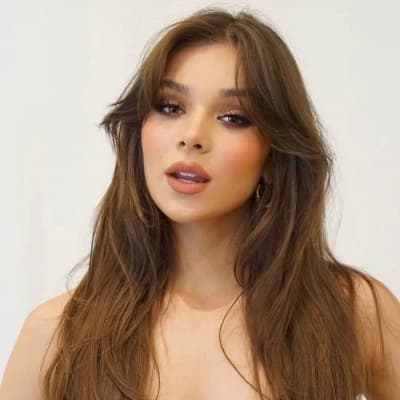 Hailee Steinfeld thumbnail