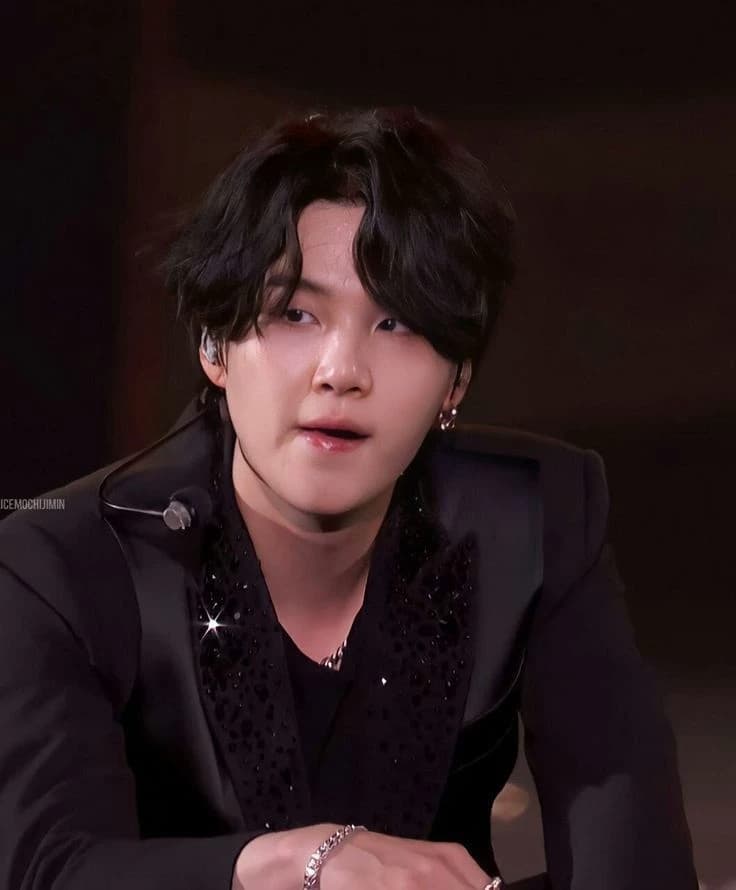 MIN YOONGI thumbnail
