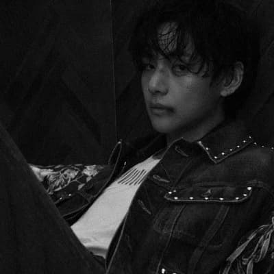 kim taehyung thumbnail