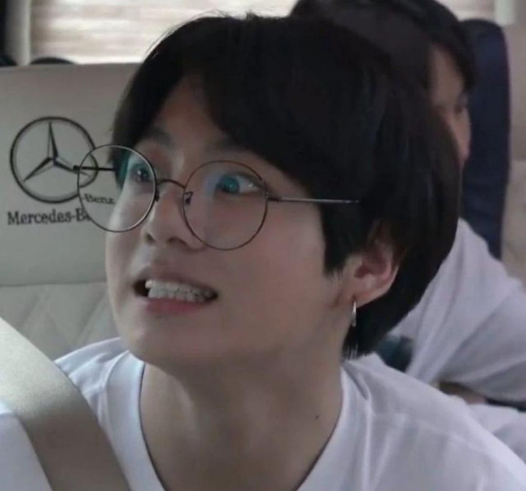 Jungkook Nerd+False Dating thumbnail