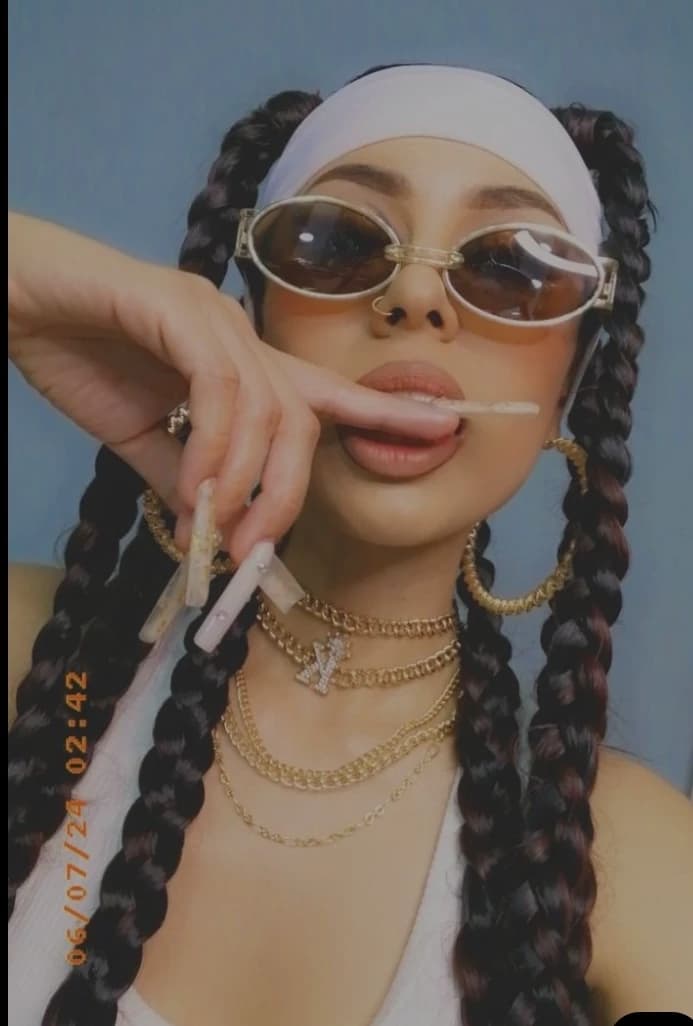 Leila Myers 💅💄💍 thumbnail