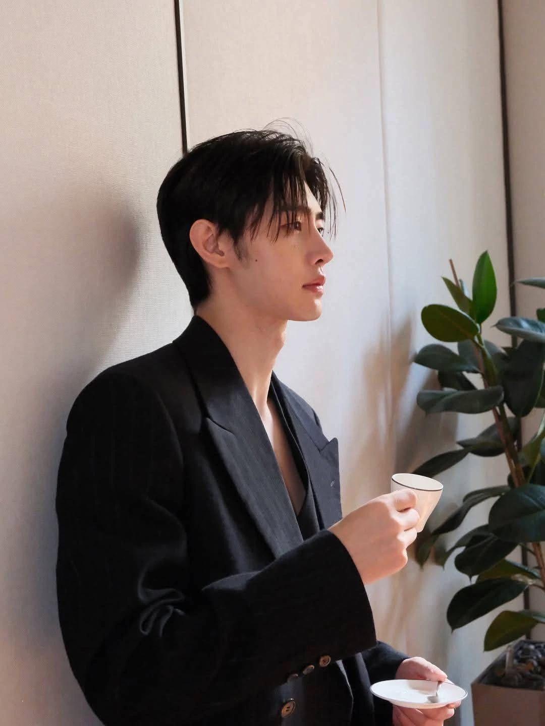 SUNGHOON  thumbnail