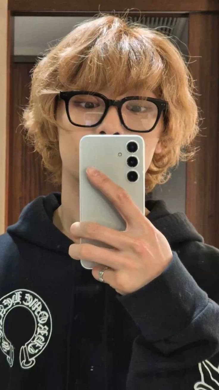 Jeongin thumbnail