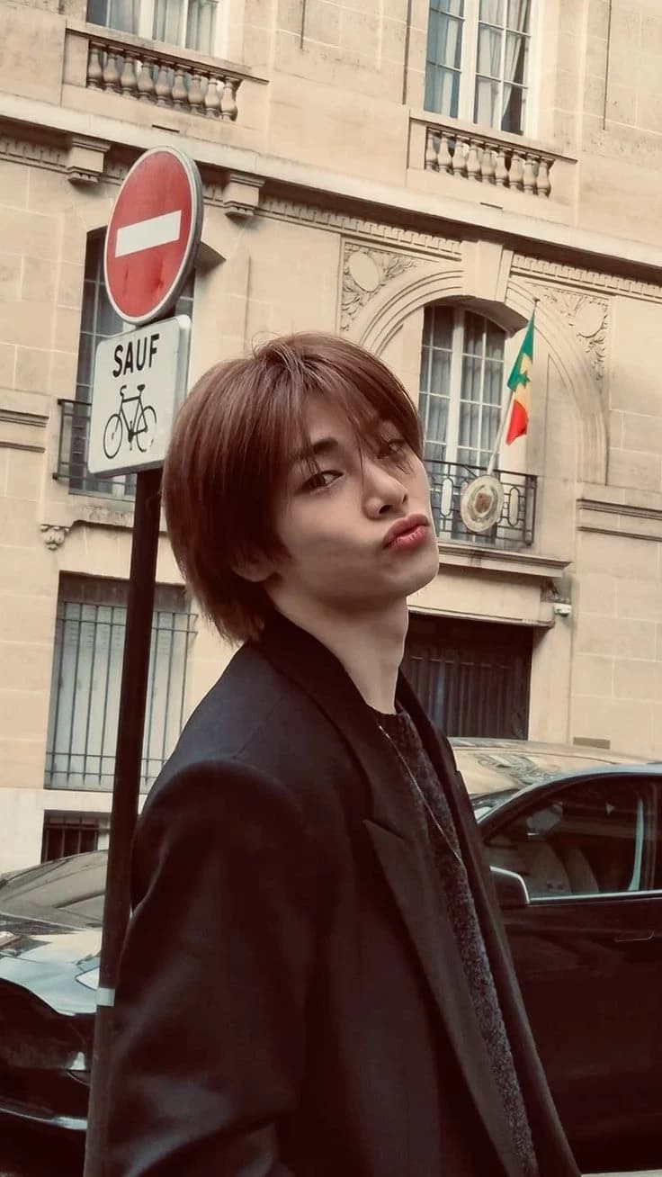Jeongin thumbnail