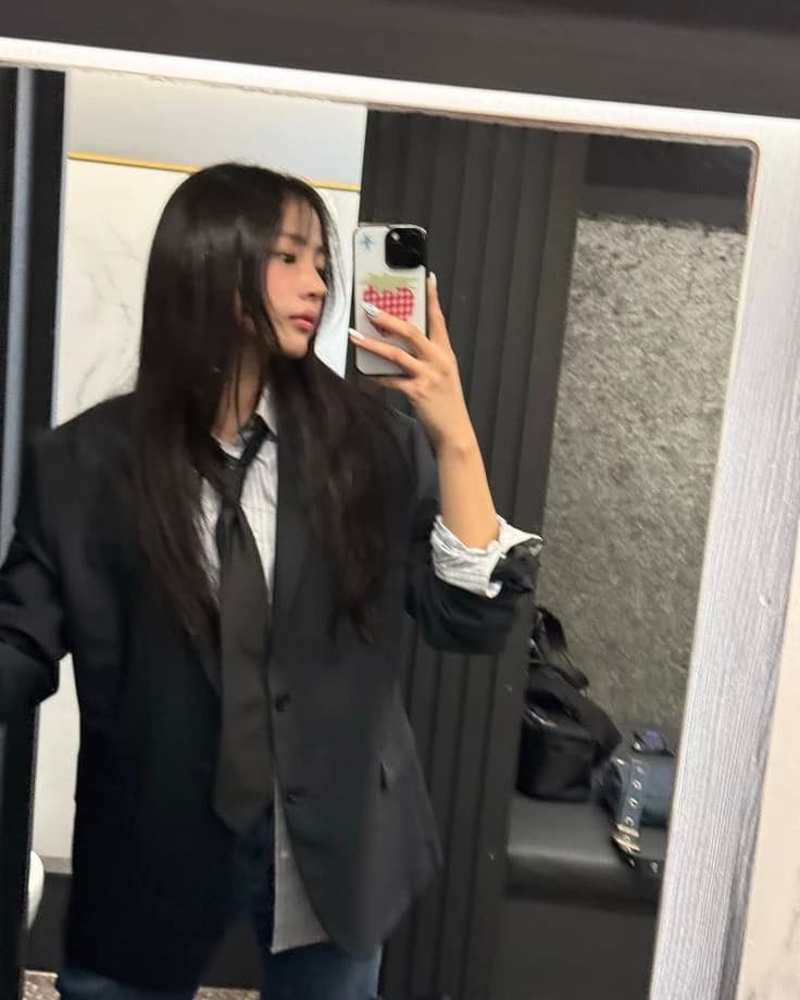 Kim Minji thumbnail