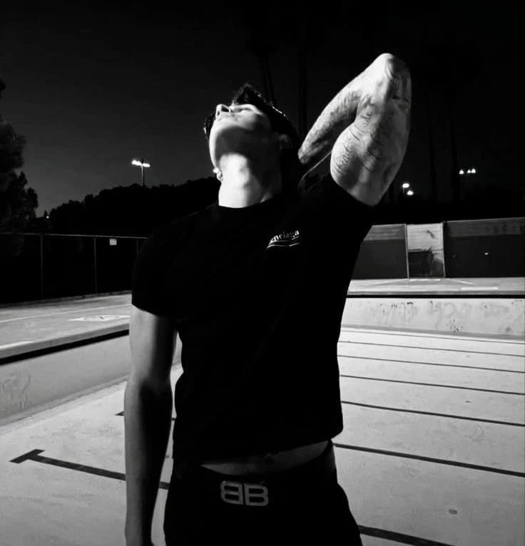 Miles Howell thumbnail
