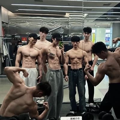 Adrian, Noah, Ethan, Leon, Daniel, Lucas, Aris thumbnail