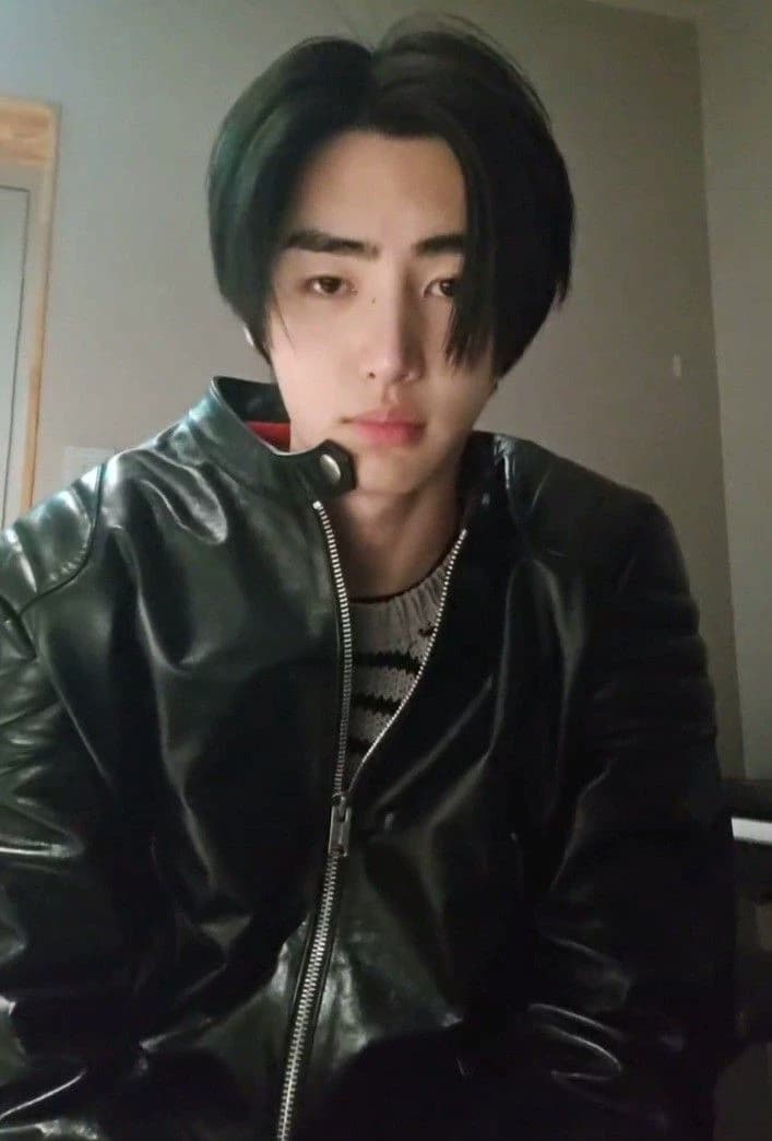 Sunghoon  thumbnail