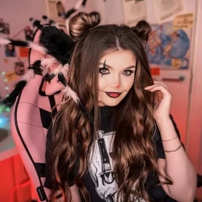 Elena Wrightman thumbnail