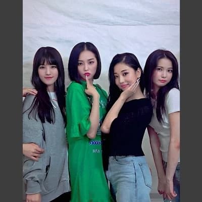 Sunghee, Sengyeon, Yujin, and Yeueun in the zombie apocalypse thumbnail