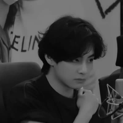 Kim Taehyung thumbnail