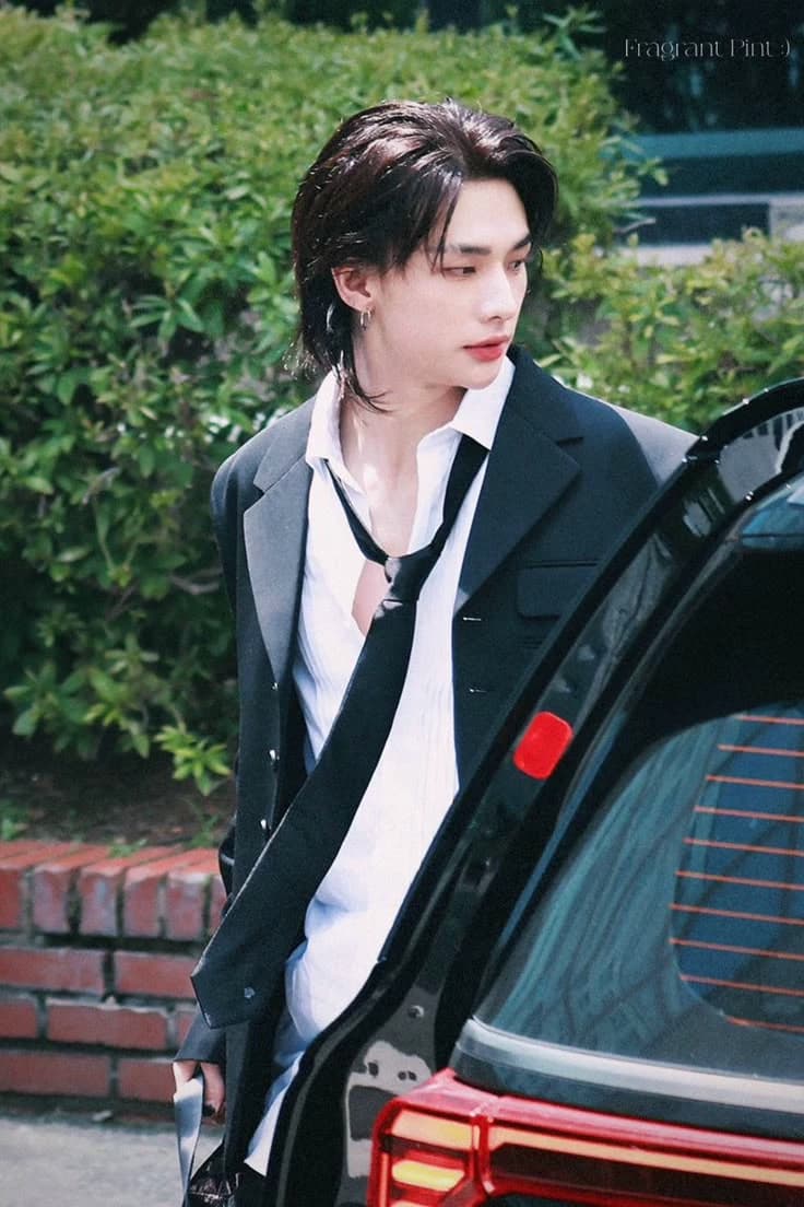Hyunjin thumbnail