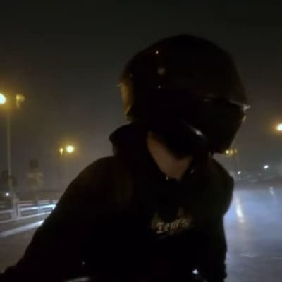 Alex thumbnail