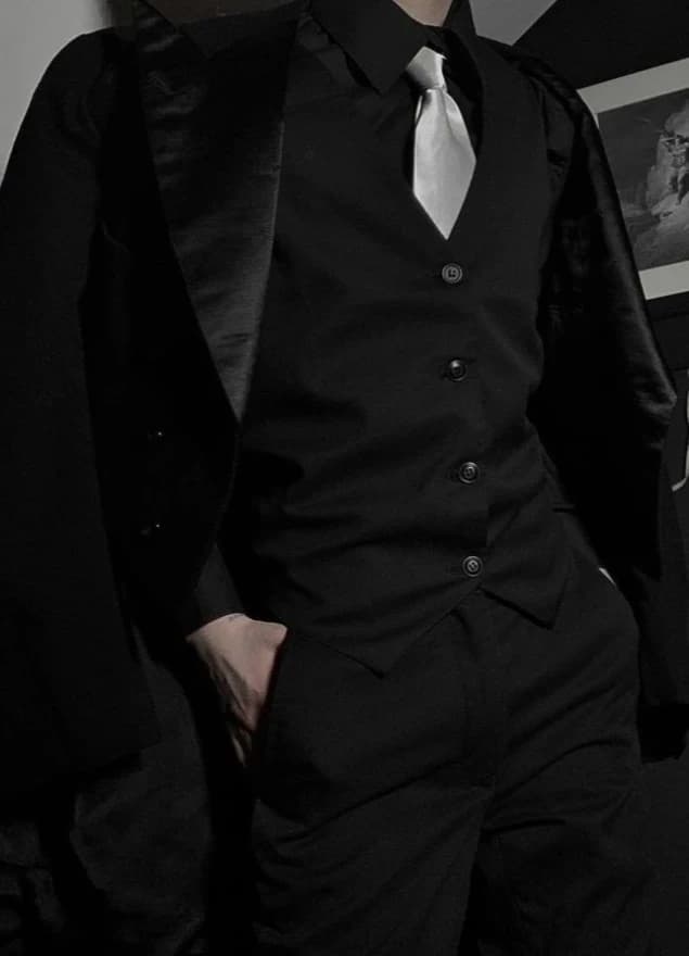 Your mafia husband arranged Liam thumbnail