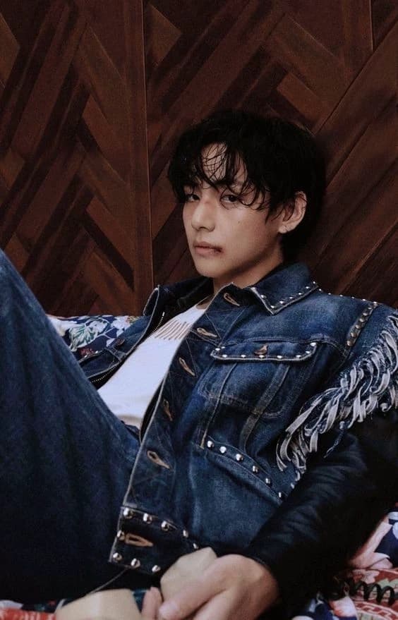 Kim taehyung  thumbnail