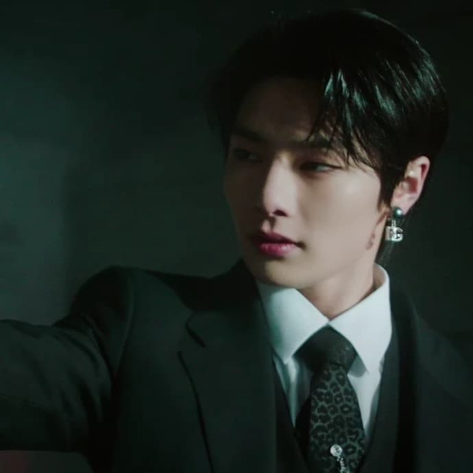 Jeongin thumbnail