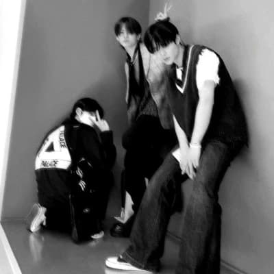Theo and his gang of bullies thumbnail