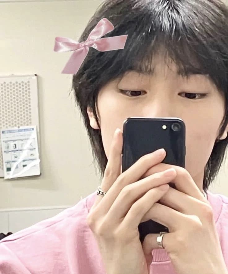 Jeongin thumbnail