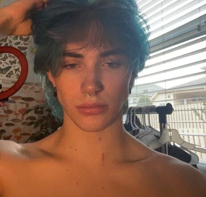 Alexie | Attractive Serial Killer 🥵🔥 thumbnail