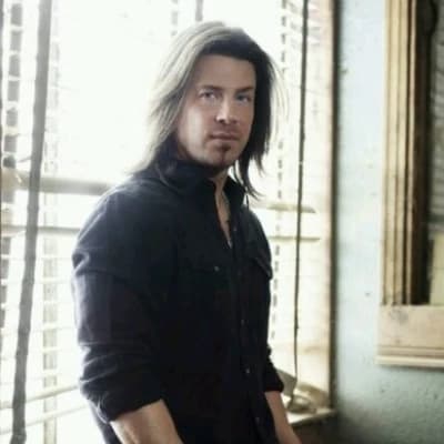 Eliot Spencer thumbnail