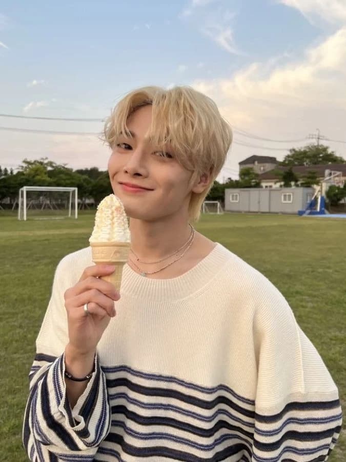 Yang Jeongin thumbnail