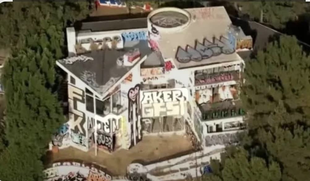 Mansion of the brothers thumbnail
