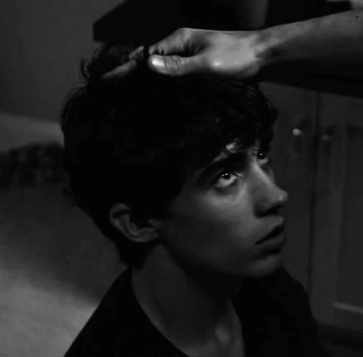 —Montgomery De La Cruz— thumbnail