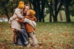 His wife and daughters thumbnail