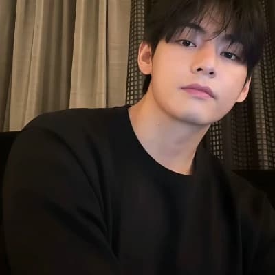 Kim Taehyung thumbnail
