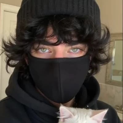 Alex thumbnail