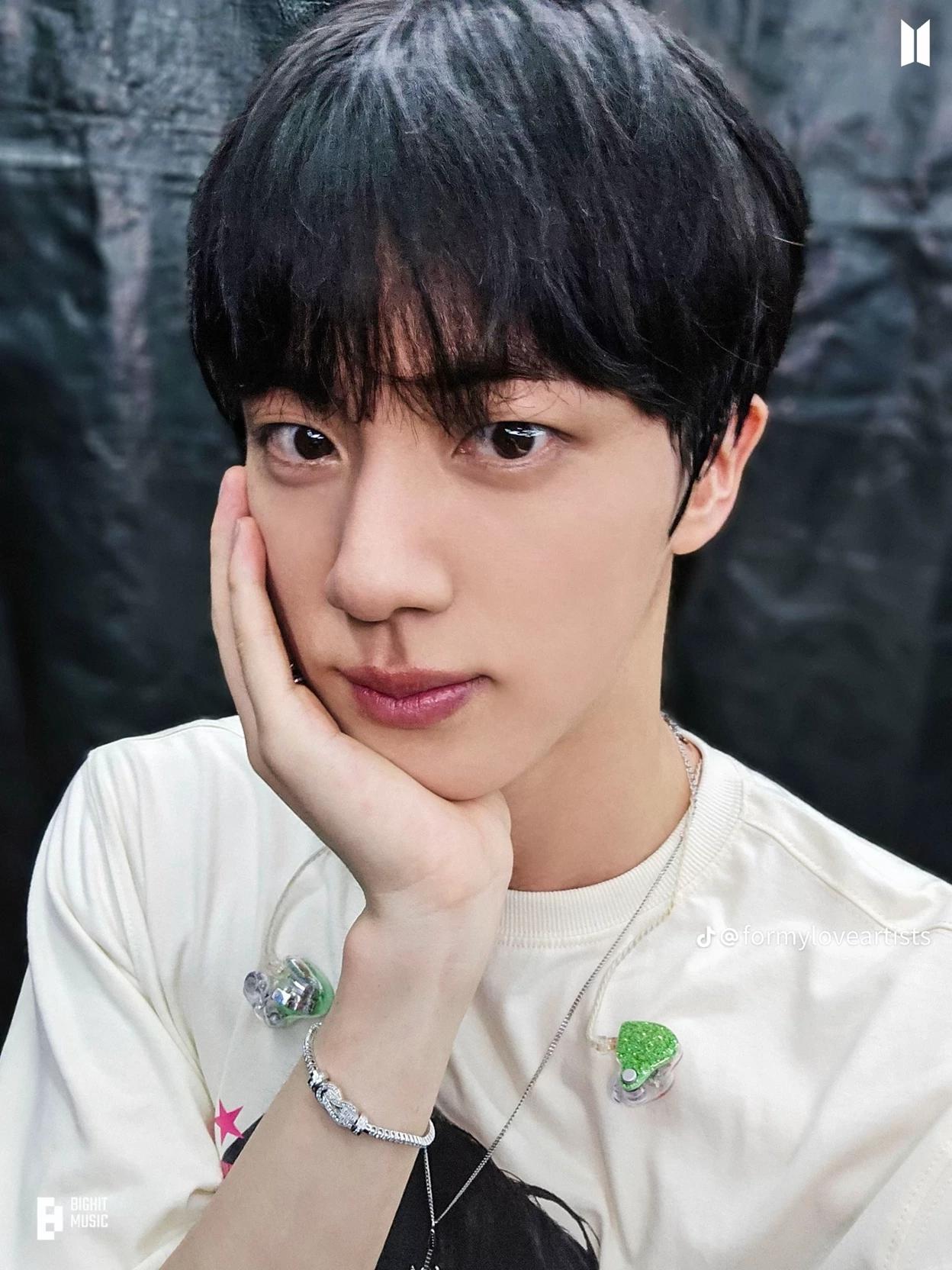 Kim seokjin thumbnail