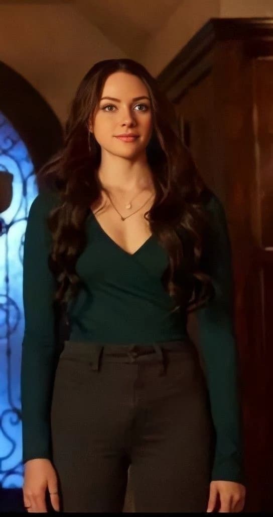 Hope Mikaelson thumbnail