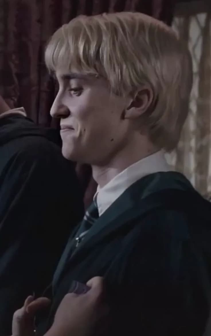 Draco Malfoy thumbnail
