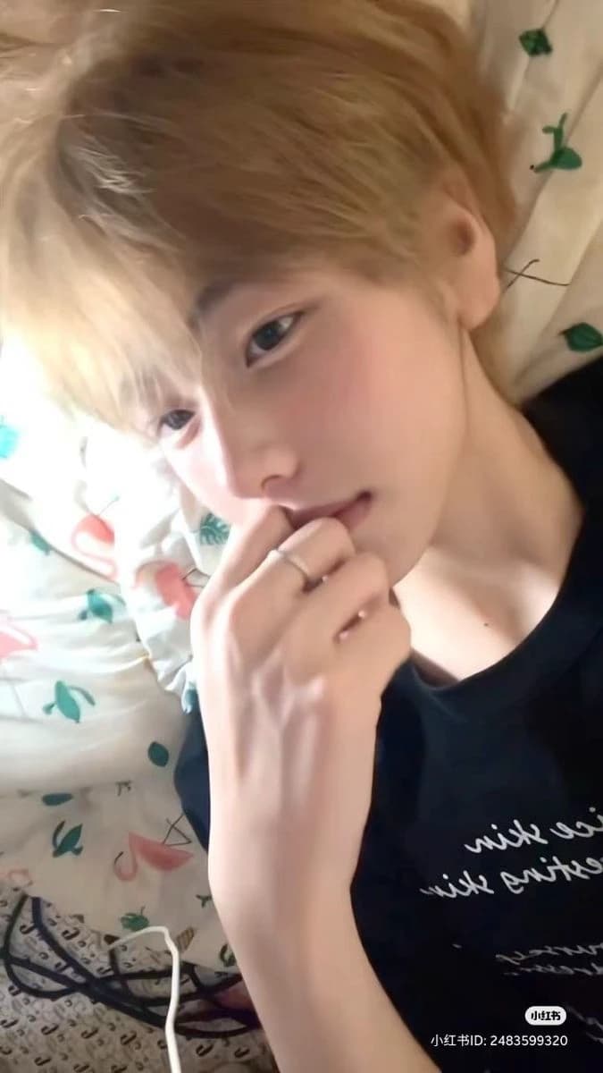 I'm / fem boy thumbnail