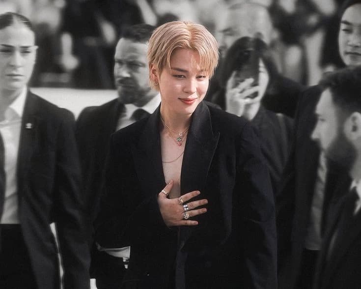 Jimin(CEO,very rich,Engimatic,very angry,possessive,hate almost everything) thumbnail