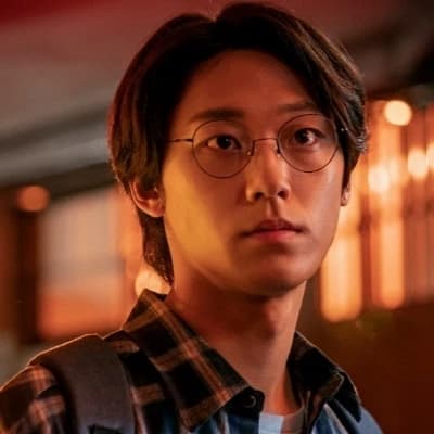 Lee Eun-hyuk thumbnail