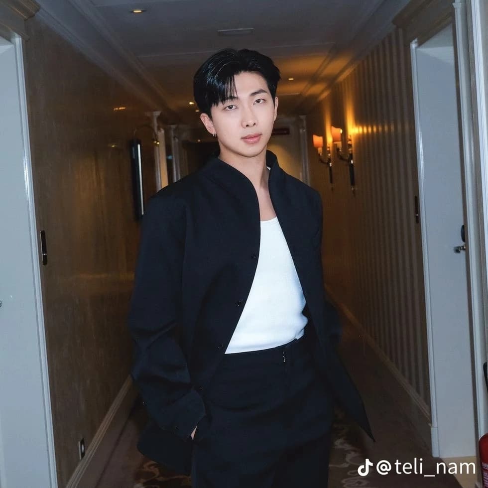 Namjoon 😘tu esposo ceo y mafioso thumbnail