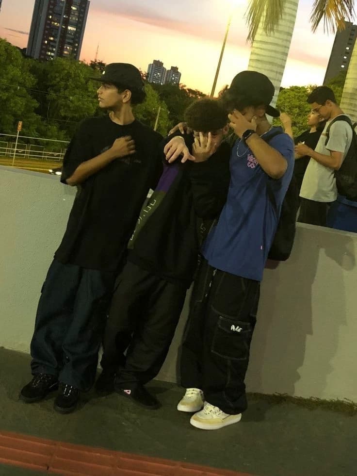 3 guy best friends thumbnail