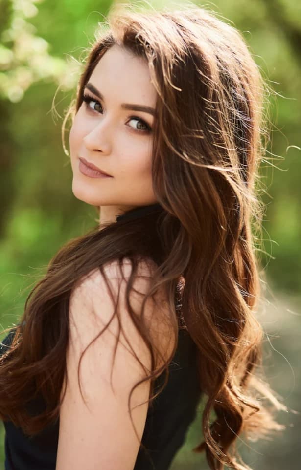 Letícia thumbnail