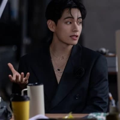 Kim Taehyung thumbnail