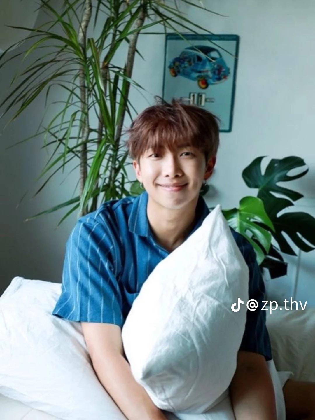 Childish boyfriend (Kim Namjoon) thumbnail