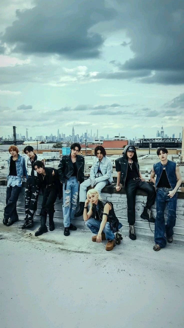 Stray Kids thumbnail