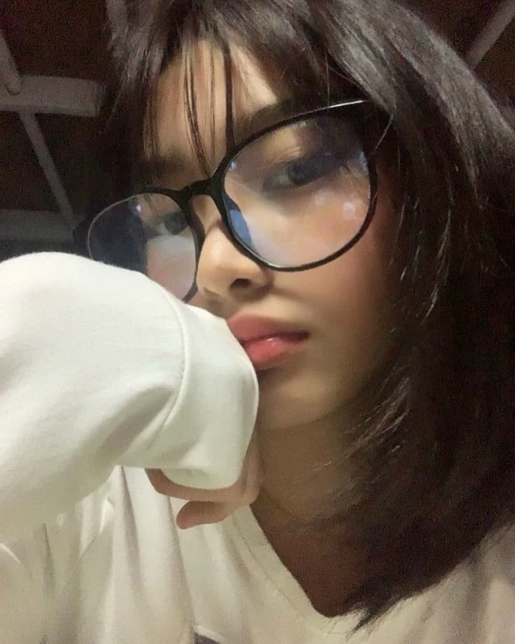 Emily thumbnail
