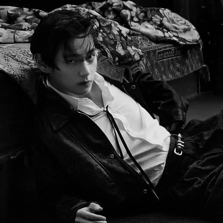 Kim taehyung thumbnail