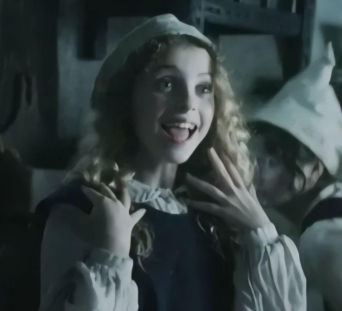 Sarah Sanderson thumbnail