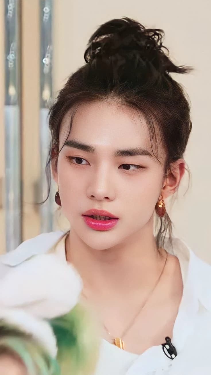 Hyunjin \_ Basquet 🏀 and you 💕 thumbnail