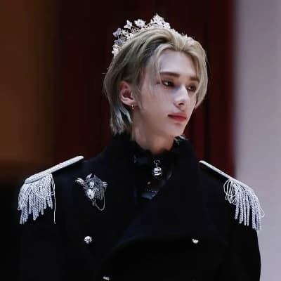 Hwang Hyunjin thumbnail
