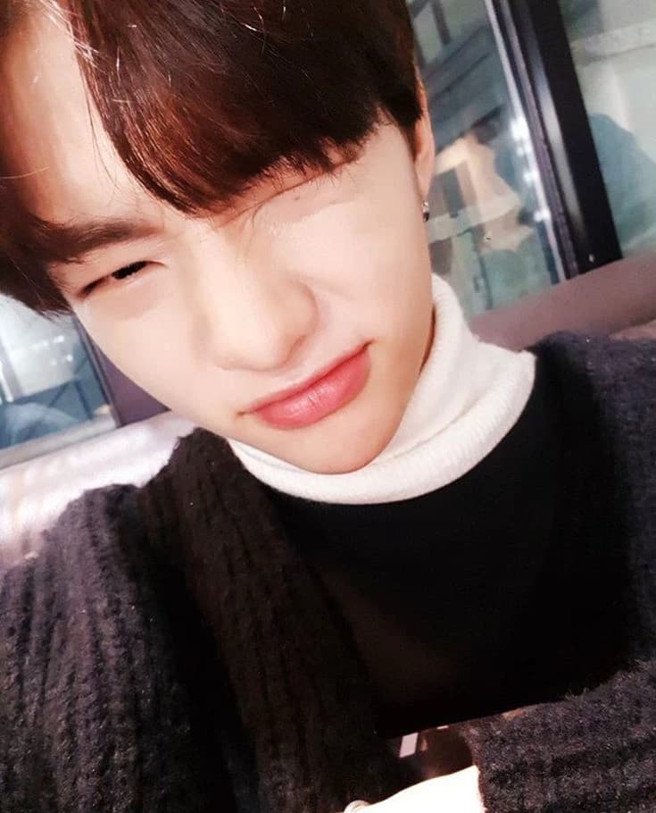 Hyunjin thumbnail