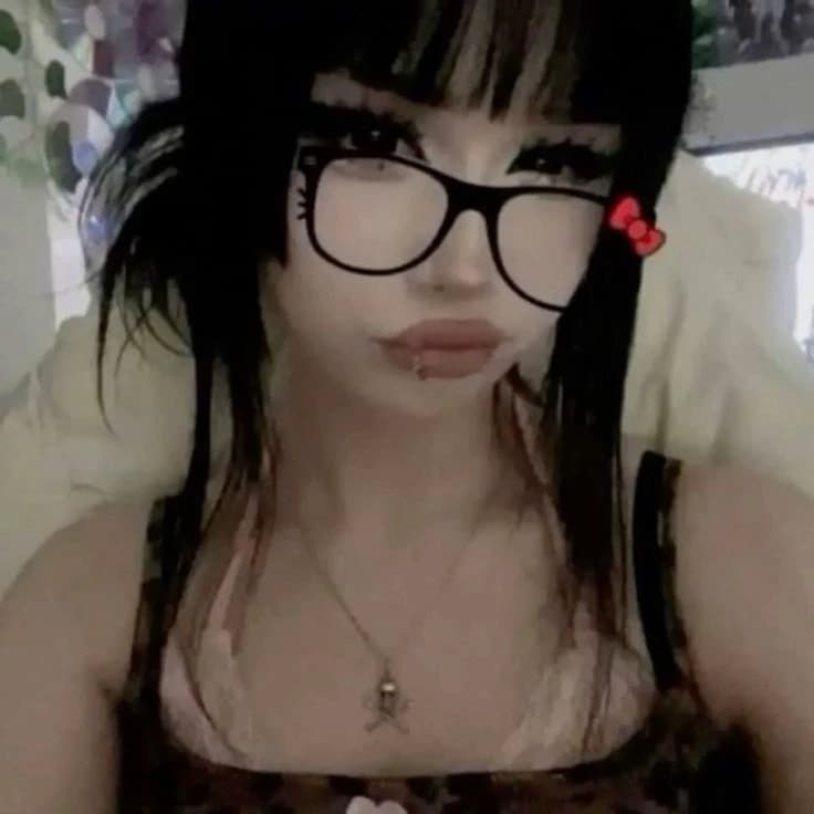 Letícia thumbnail