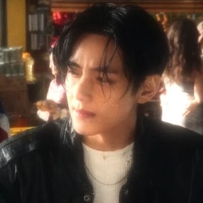 Kim Taehyung thumbnail